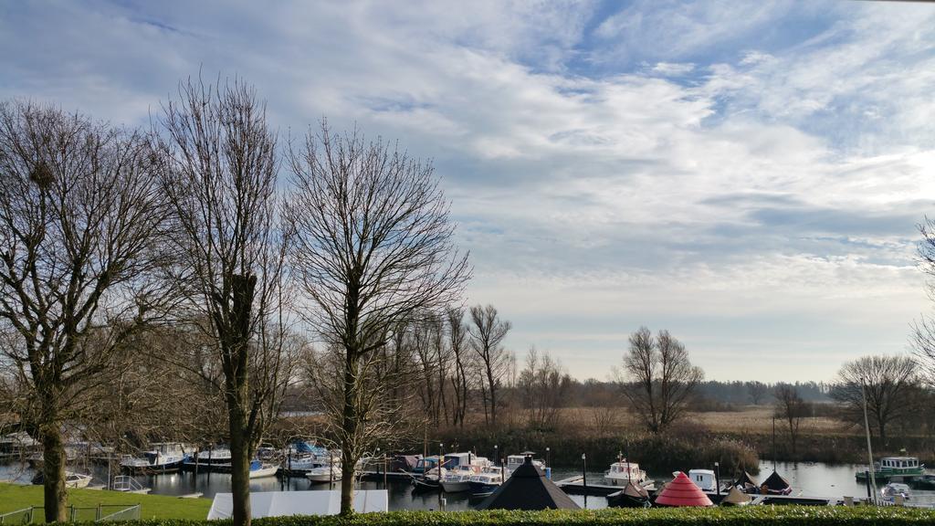 De Brabantse Biesbosch Hotel Werkendam Exterior photo