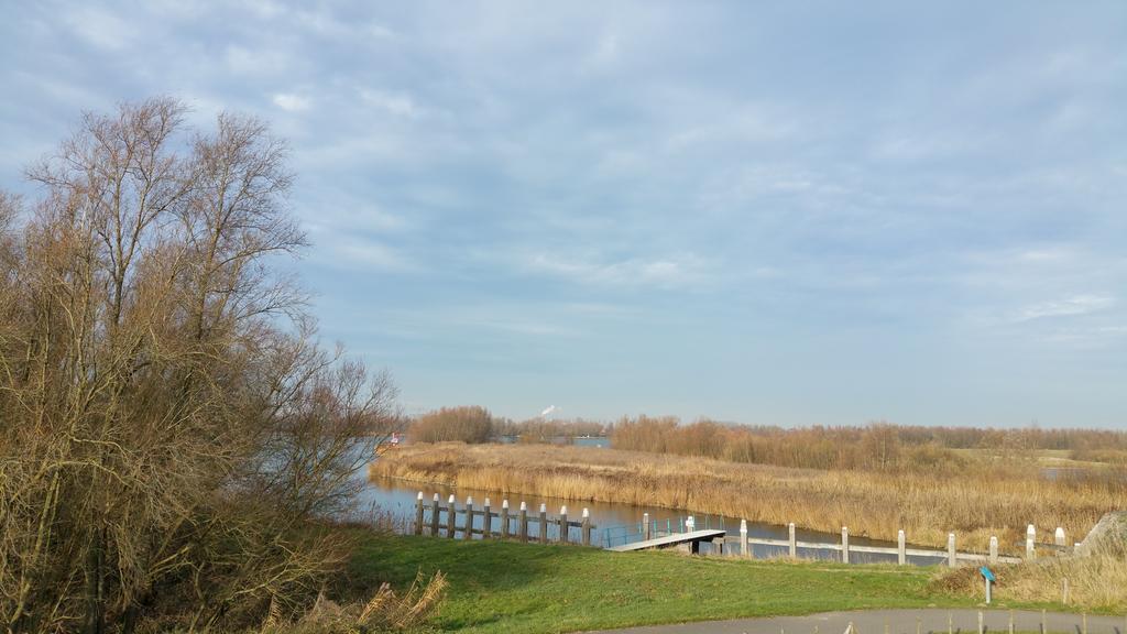 De Brabantse Biesbosch Hotel Werkendam Exterior photo